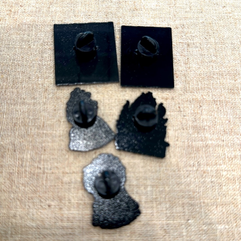 New Skeleton Related Pins - you choose - Picture 7 of 7